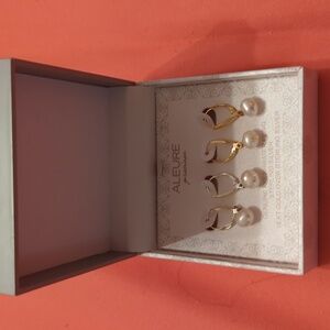 Genuine freshwater Pearl sterling silver 18 karat gold over sterling silver.